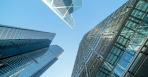 http://Pourquoi%20investir%20dans%20l'immobilier%20commercial%20plutôt%20que%20résidentiel%20?